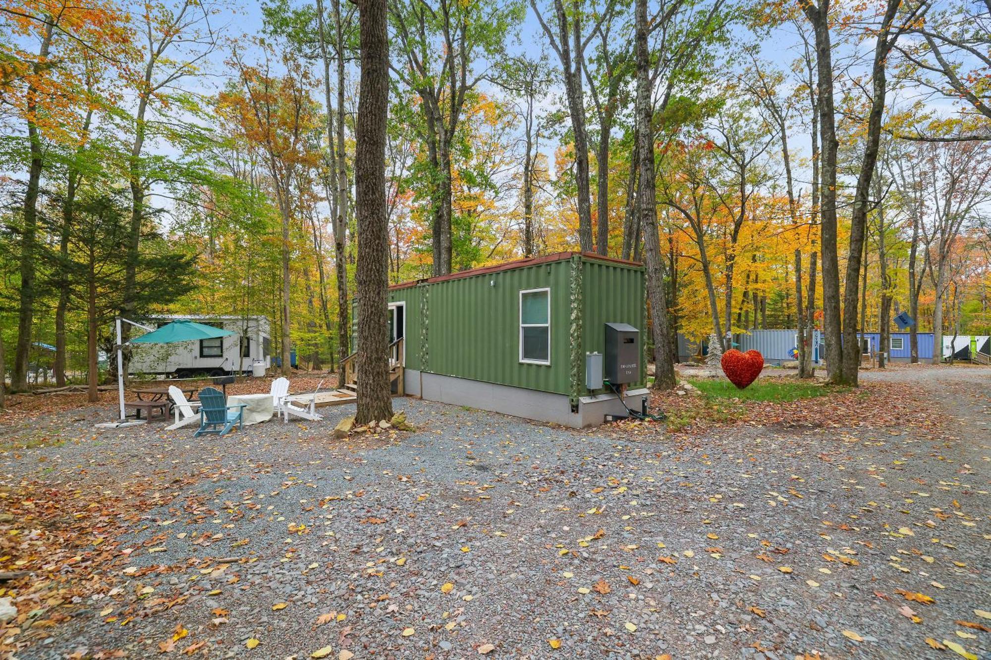 Camptel Poconos Lodging Albrightsville Exterior foto